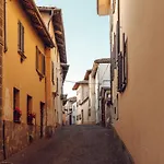 Maison Typique Avec Vue Sur Les Vignes Des Langhe * 노벨로