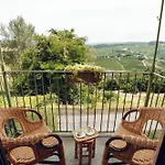 Maison Typique Avec Vue Sur Les Vignes Des Langhe Semesterbostad
