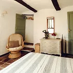 Maison Typique Avec Vue Sur Les Vignes Des Langhe 펜션 *