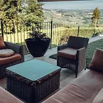 Semesterbostad Maison Typique Avec Vue Sur Les Vignes Des Langhe Novello
