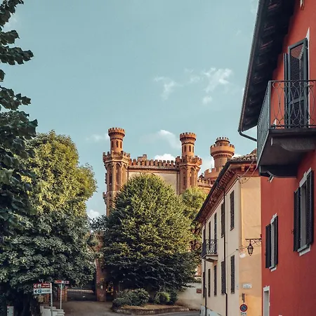 Maison Typique Avec Vue Sur Les Vignes Des Langhe Дом отдыха *