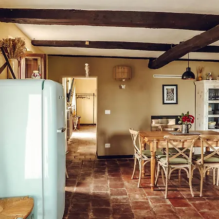 Дом отдыха Maison Typique Avec Vue Sur Les Vignes Des Langhe