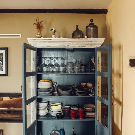 Maison Typique Avec Vue Sur Les Vignes Des Langhe