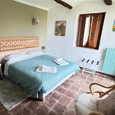 Maison Typique Avec Vue Sur Les Vignes Des Langhe * Новелло