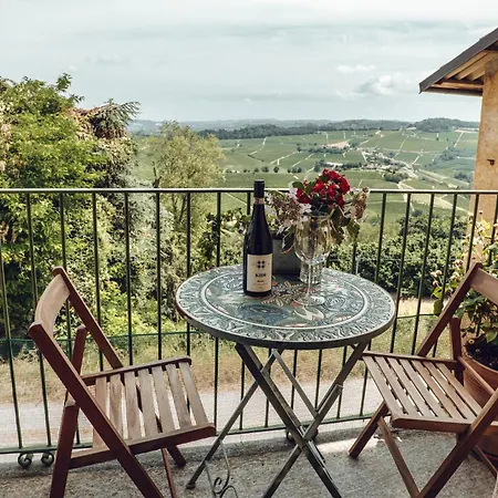 Maison Typique Avec Vue Sur Les Vignes Des Langhe بيت للعطل *