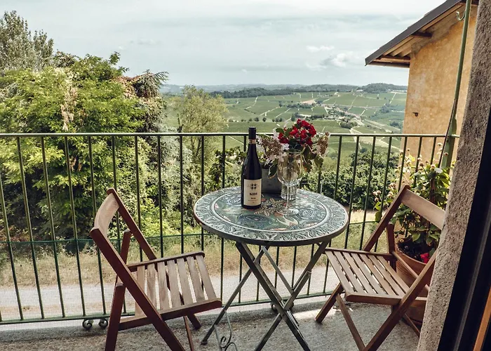 Prázdninový dům Maison Typique Avec Vue Sur Les Vignes Des Langhe Novello