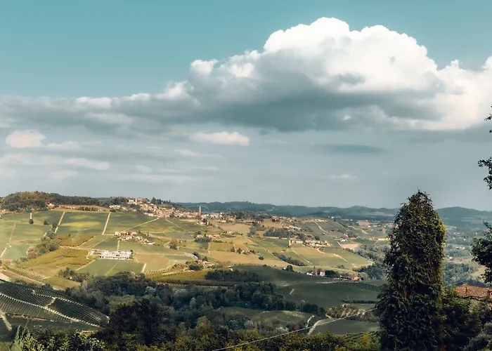 Prázdninový dům Maison Typique Avec Vue Sur Les Vignes Des Langhe Novello