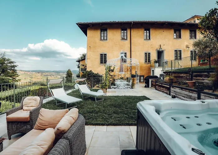 Prázdninový dům Maison Typique Avec Vue Sur Les Vignes Des Langhe Novello