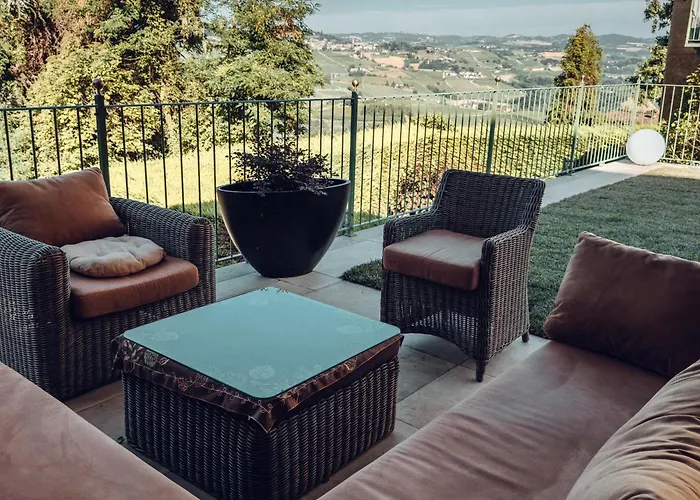 Сasa de vacaciones Maison Typique Avec Vue Sur Les Vignes Des Langhe Novello