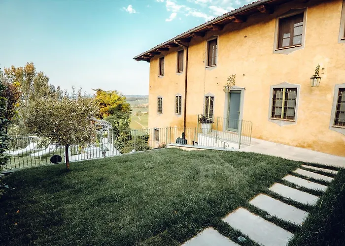 Maison Typique Avec Vue Sur Les Vignes Des Langhe * Novello