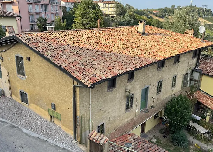 Prázdninový dům Maison Typique Avec Vue Sur Les Vignes Des Langhe Novello
